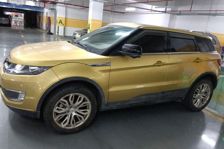 Used Land X7 2015 2.0T Panoramic Prestige Edition Left Side