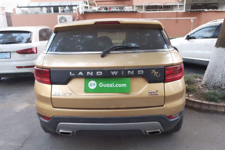 Used Land X7 2015 2.0T Panoramic Prestige Edition Rear