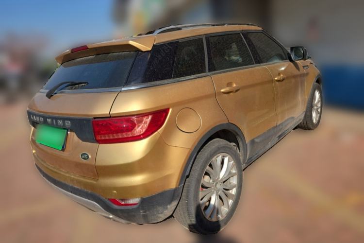 Used Land X7 2015 2.0T Panoramic Luxury Edition Rear Right 45 Deg