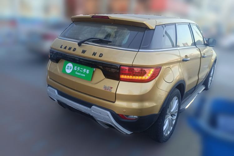 Used Land X7 2015 2.0T Panoramic Prestige Edition Rear Right 45 Deg