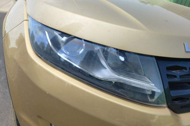 Used Land X7 2015 2.0T Panoramic Prestige Edition Right Front Headlight