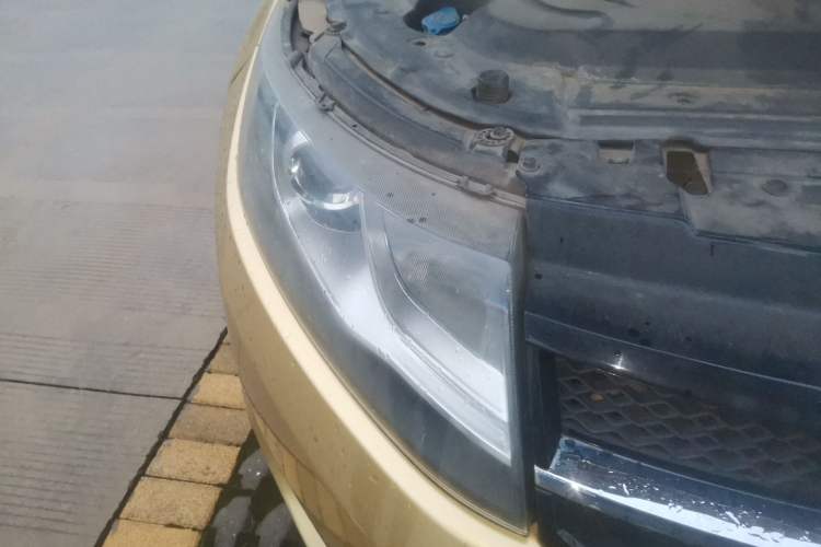 Used Land X7 2015 2.0T Panoramic Flagship Edition Right Front Headlight
