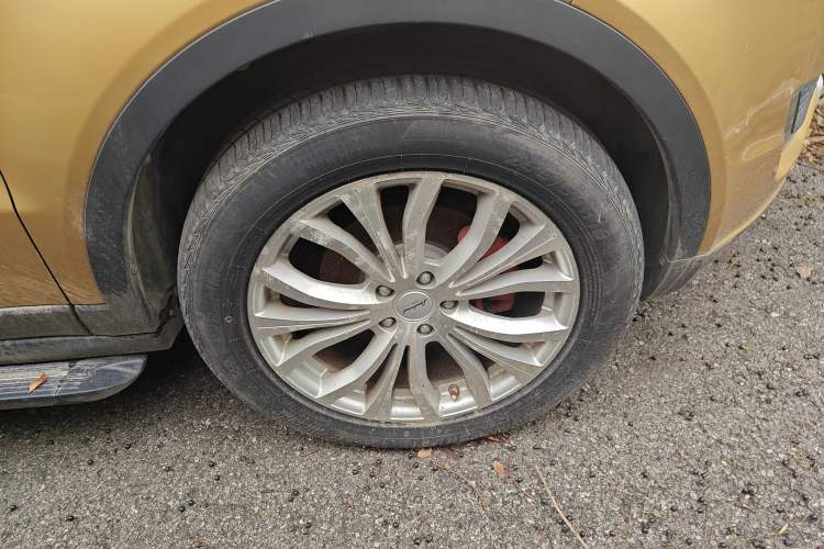 Used Land X7 2015 2.0T Panoramic Flagship Edition Right Front Wheel Hub