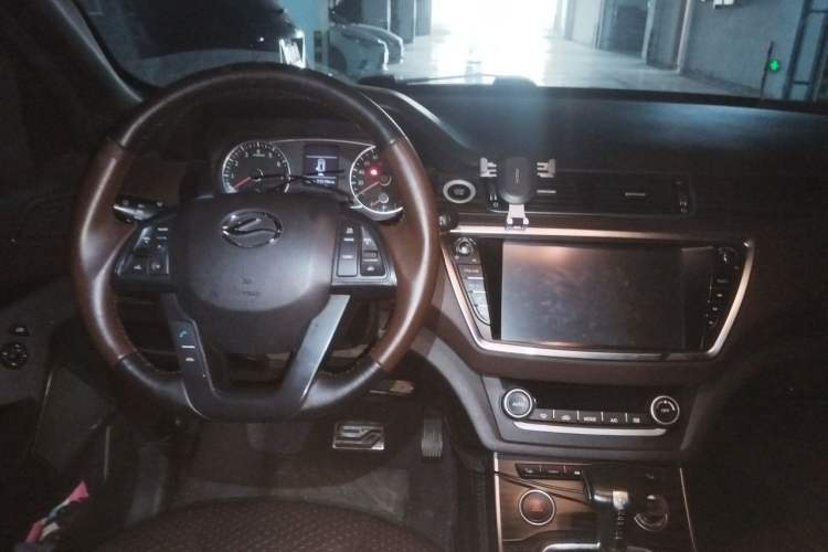 Used Land X7 2015 2.0T Panoramic Prestige Edition Steering Wheel