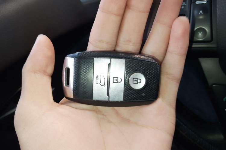 Used Land X7 2015 2.0T Panoramic Prestige Edition Vehicle Key