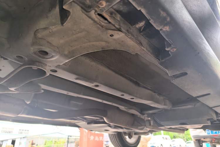 Used Land X7 2016 2.0T Panoramic Prestige Edition Chassis Front Left