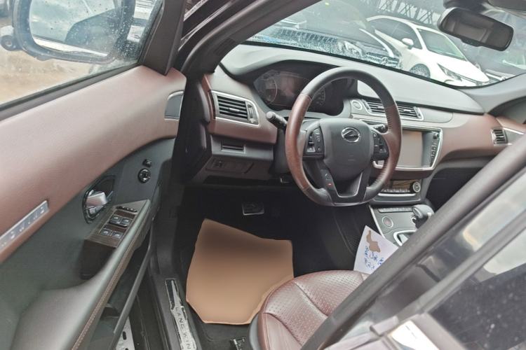 Used Land X7 2016 2.0T Panoramic Prestige Edition Driver Seat