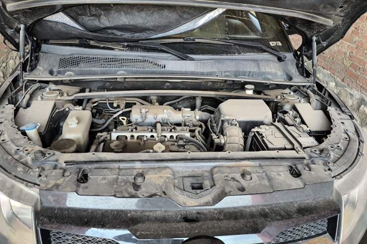 Used Land X7 2016 2.0T Panoramic Prestige Edition Engine Bay