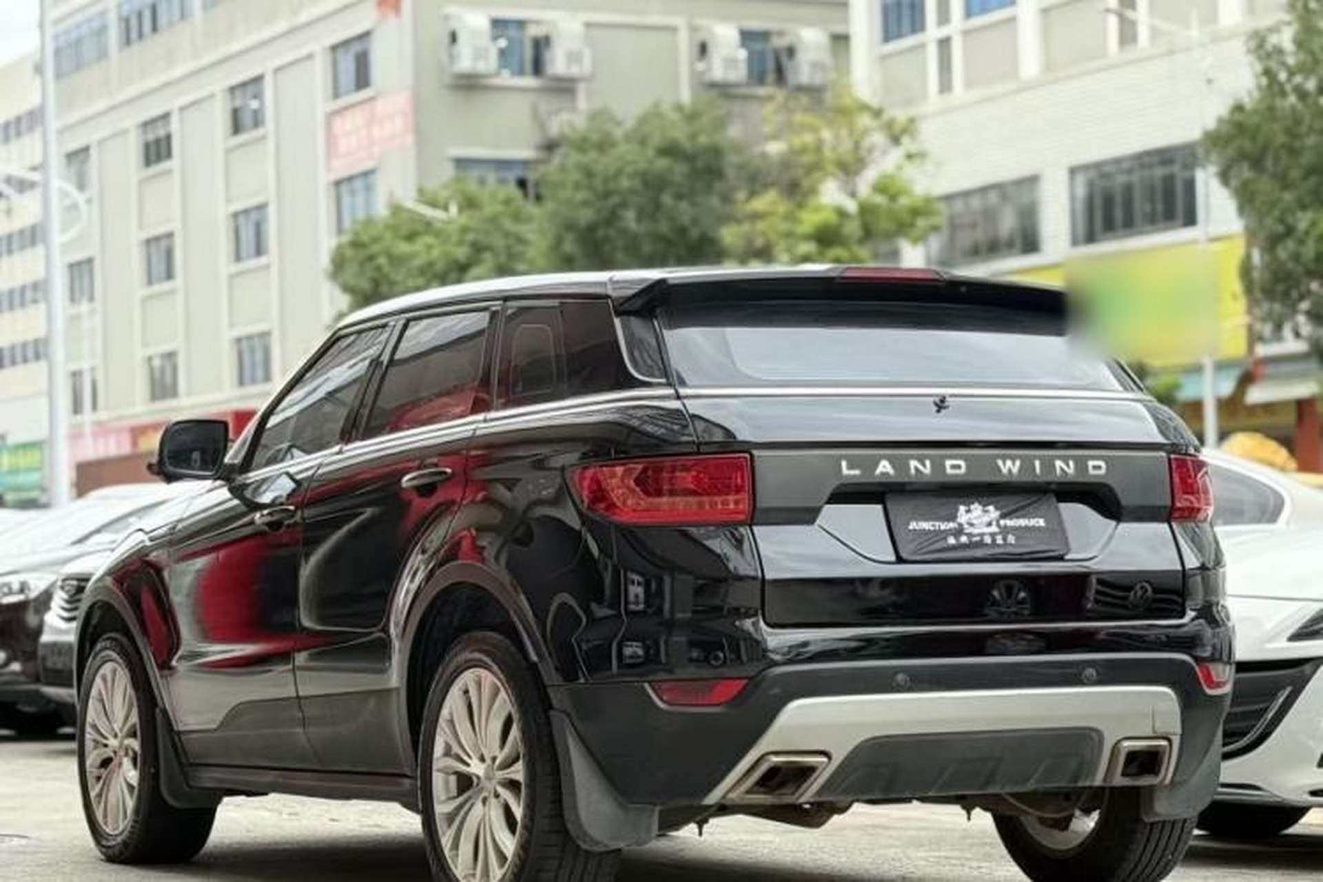 Used Land X7 2016 2.0T Panoramic Prestige Edition Exterior 1