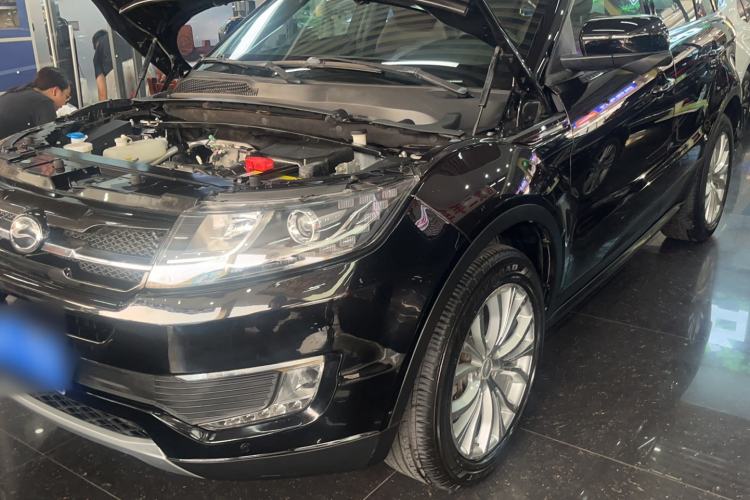 Used Land X7 2016 2.0T Panoramic Prestige Edition Exterior 3