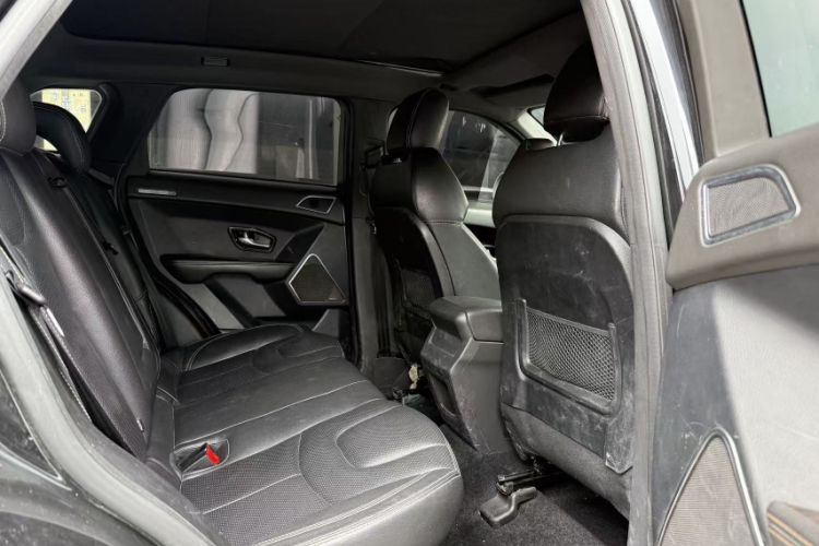 Used Land X7 2016 2.0T Panoramic Prestige Edition Interior 2