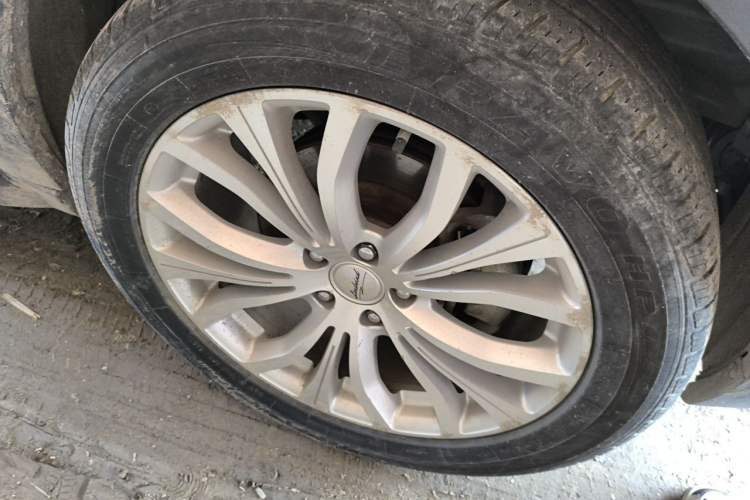 Used Land X7 2016 2.0T Panoramic Prestige Edition Right Front Wheel Hub