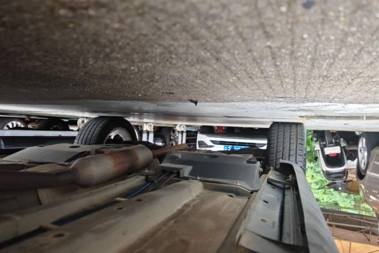 Used Land X7 2016 2.0T Panoramic Prestige Edition Right Side Sill