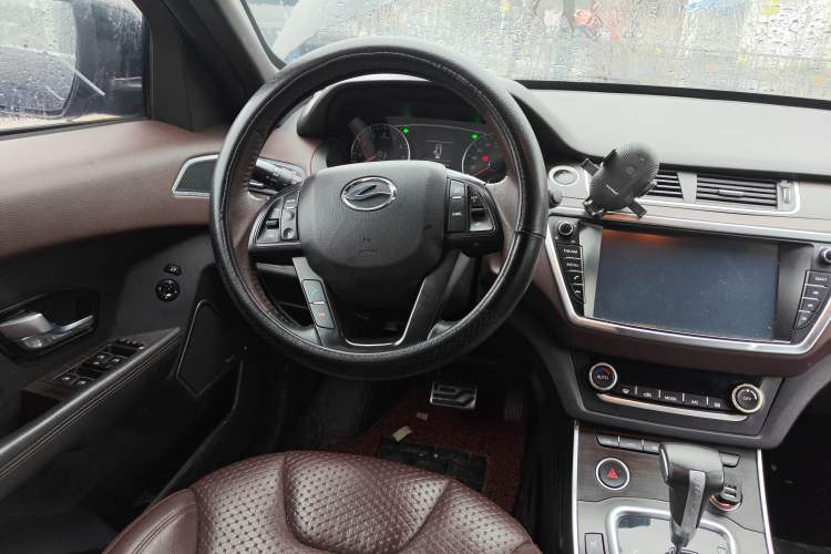Used Land X7 2016 2.0T Panoramic Prestige Edition Steering Wheel