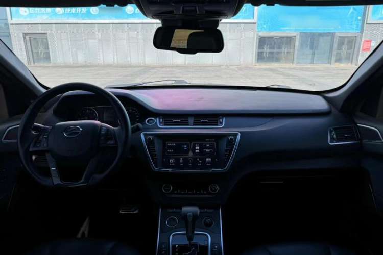 Used Land X7 2016 2.0T Panoramic Prestige Edition Interior 1