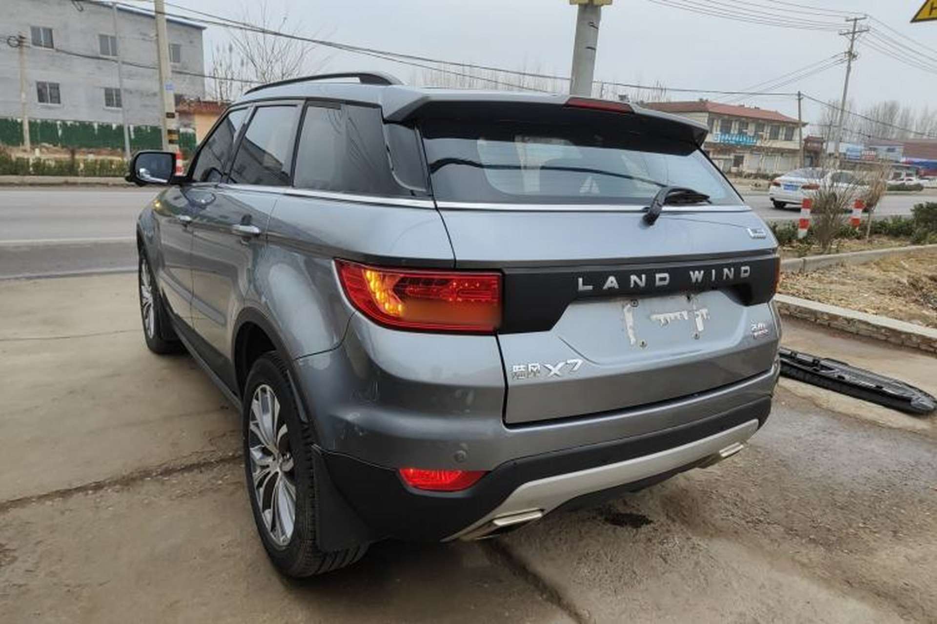 Used Land X7 2016 2.0T Panoramic Deluxe Edition Exterior 2