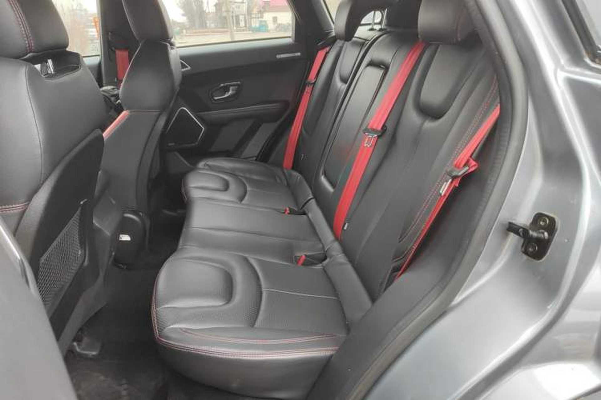 Used Land X7 2016 2.0T Panoramic Deluxe Edition Left Rear Seat