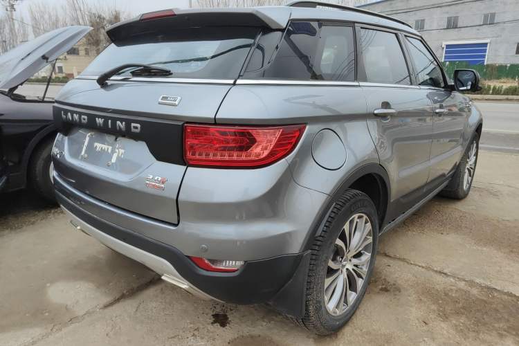 Used Land X7 2016 2.0T Panoramic Deluxe Edition Rear Right 45 Deg