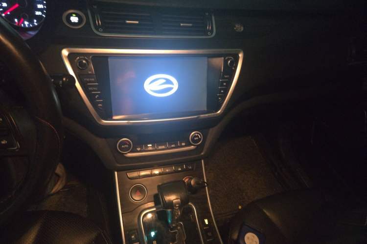 Used Land X7 2016 2.0T Panoramic Deluxe Edition Audio And AC Panel