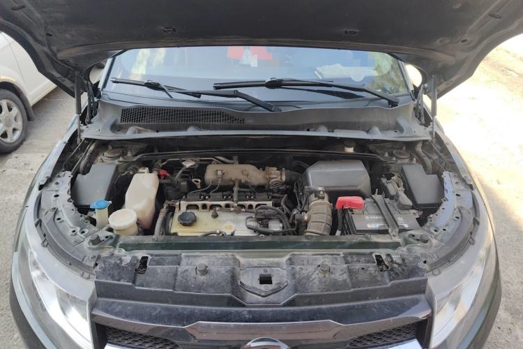 Used Land X7 2016 2.0T Panoramic Prestige Edition Engine Bay
