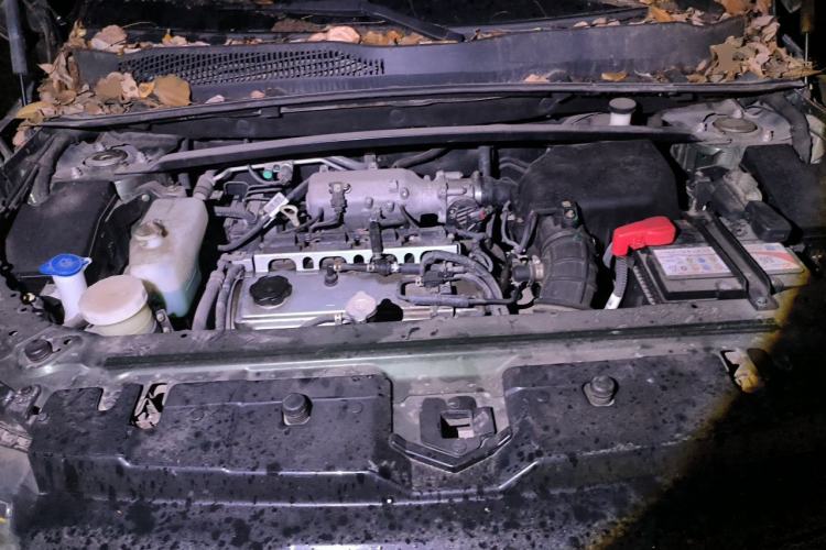 Used Land X7 2016 2.0T Panoramic Deluxe Edition Engine Bay
