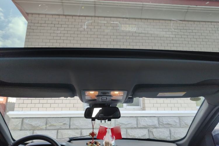 Used Land X7 2016 2.0T Panoramic Prestige Edition Headliner