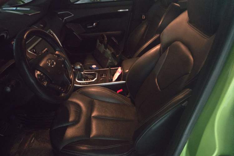 Used Land X7 2016 2.0T Panoramic Deluxe Edition Left Front Seat
