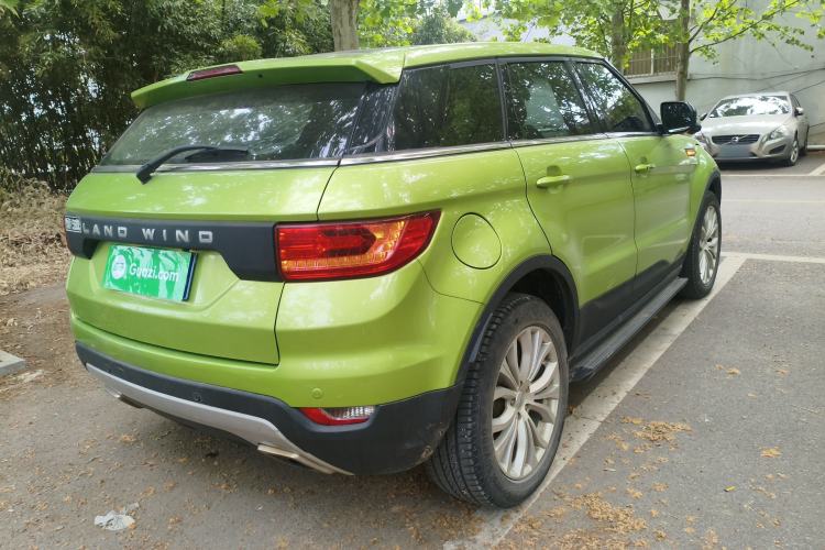 Used Land X7 2016 2.0T Panoramic Prestige Edition Rear Right 45 Deg