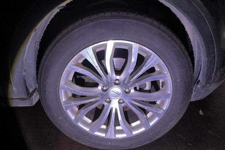 Used Land X7 2016 2.0T Panoramic Deluxe Edition Right Front Wheel Hub