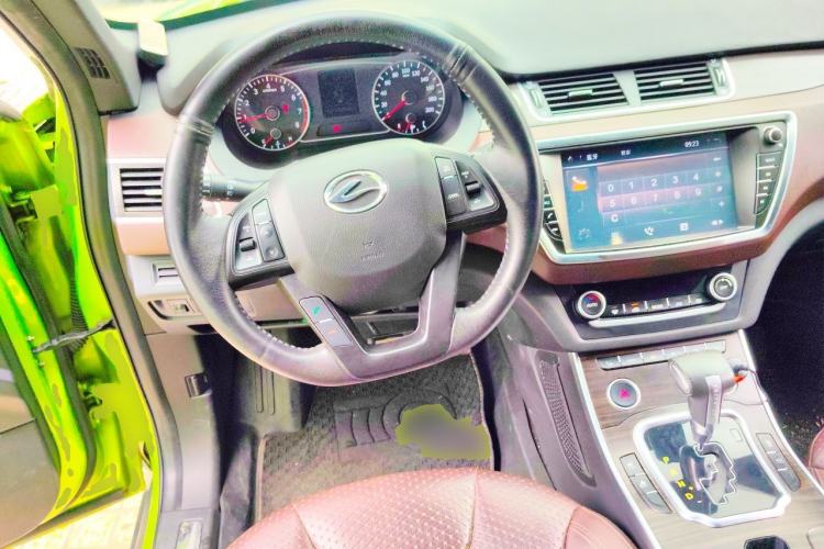 Used Land X7 2016 2.0T Panoramic Prestige Edition Steering Wheel