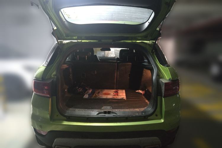 Used Land X7 2016 2.0T Panoramic Deluxe Edition Trunk