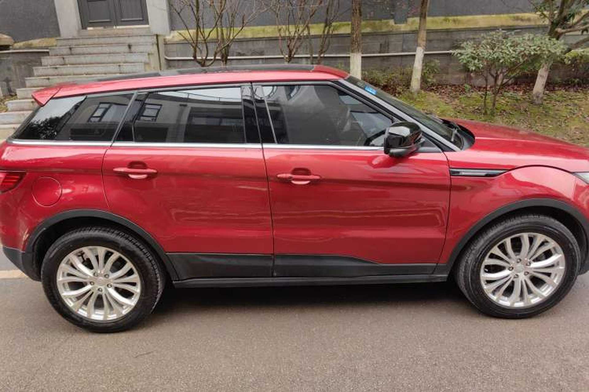 Used Land X7 2016 2.0T Panoramic Prestige Edition Exterior 3