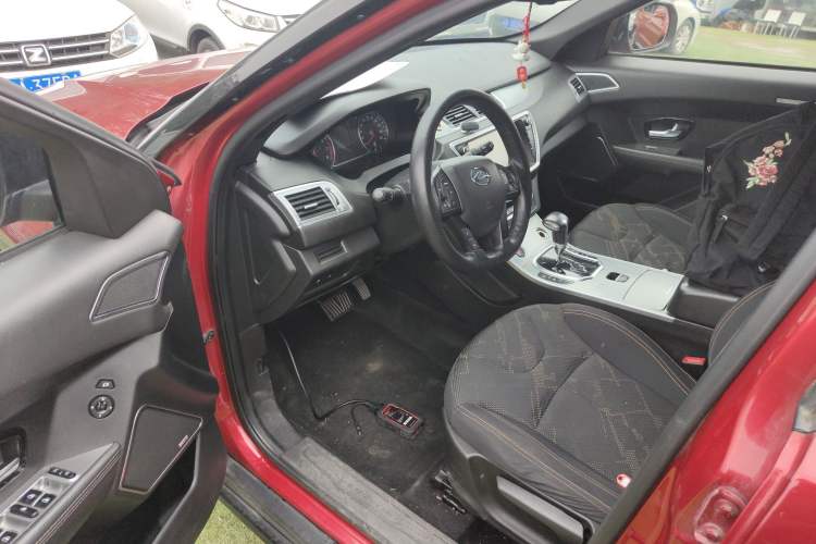 Used Land X7 2016 2.0T Panoramic Deluxe Edition Interior 3