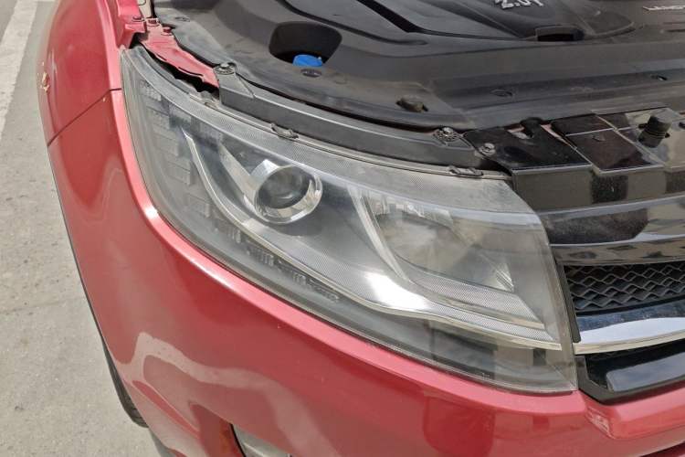 Used Land X7 2016 2.0T Panoramic Prestige Edition Right Front Headlight