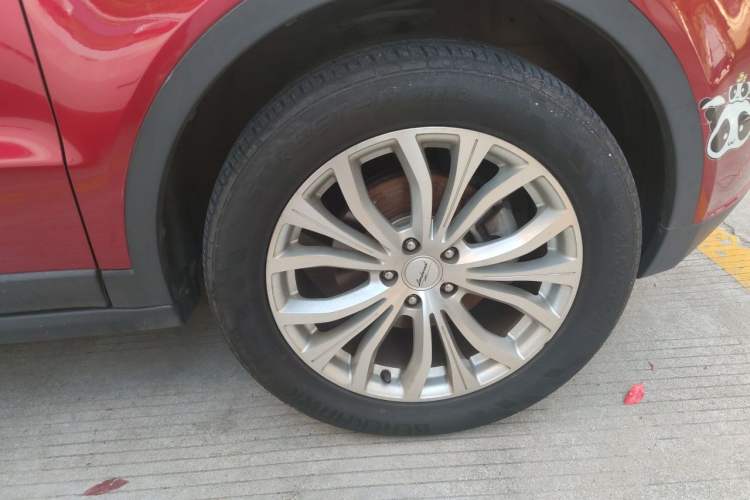 Used Land X7 2016 2.0T Panoramic Prestige Edition Right Front Wheel Hub