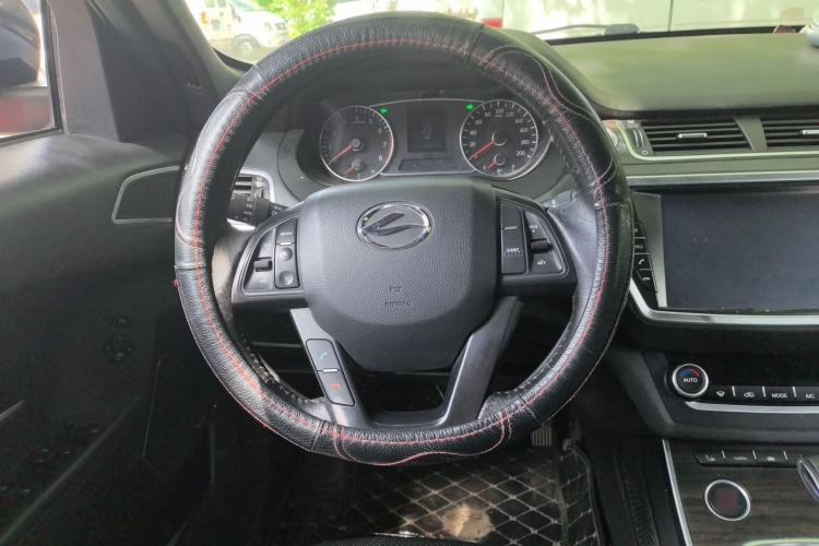 Used Land X7 2016 2.0T Panoramic Prestige Edition Steering Wheel