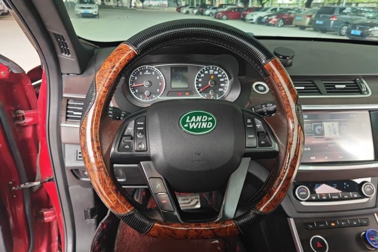Used Land X7 2016 2.0T Panoramic Prestige Edition Steering Wheel