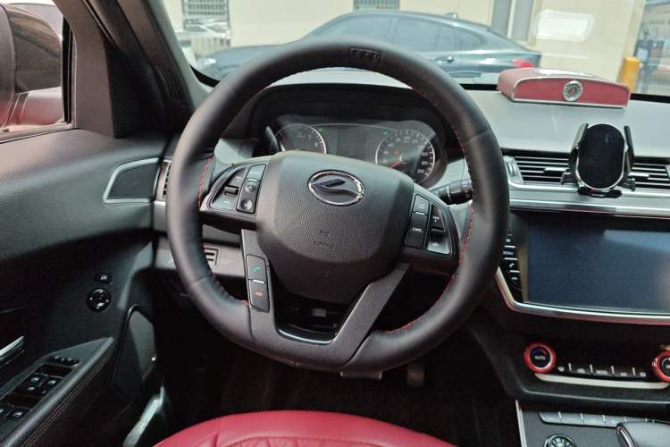 Used Land X7 2016 2.0T Panoramic Prestige Edition Steering Wheel