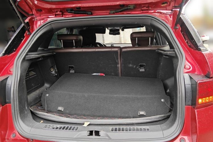 Used Land X7 2016 2.0T Panoramic Prestige Edition Trunk