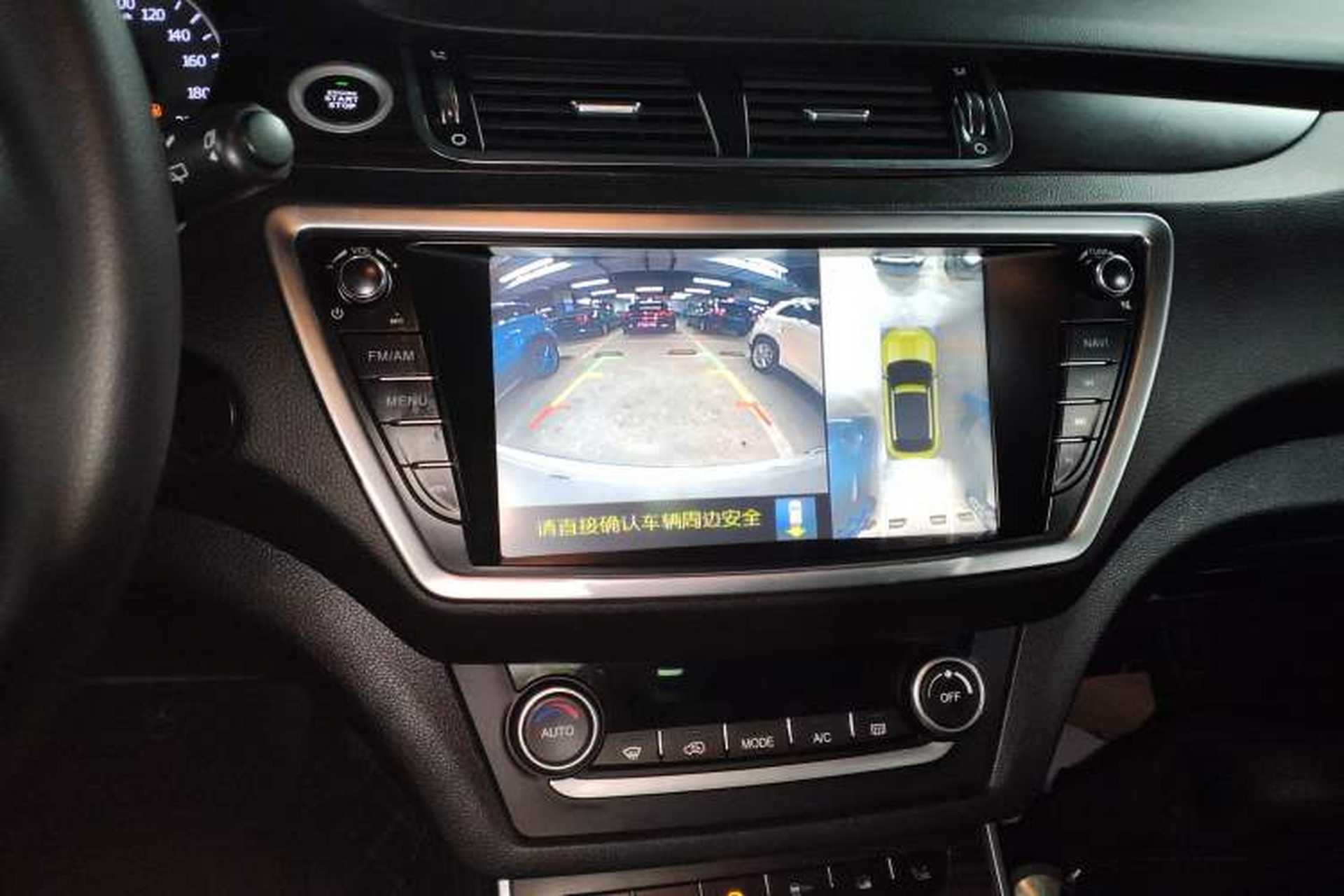 Used Land X7 2016 2.0T Panoramic Prestige Edition Audio And AC Panel