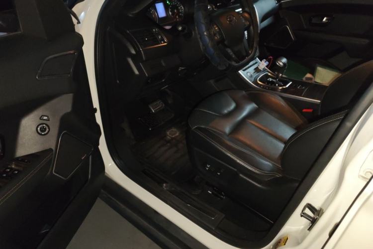 Used Land X7 2016 2.0T Panoramic Prestige Edition Driver Seat