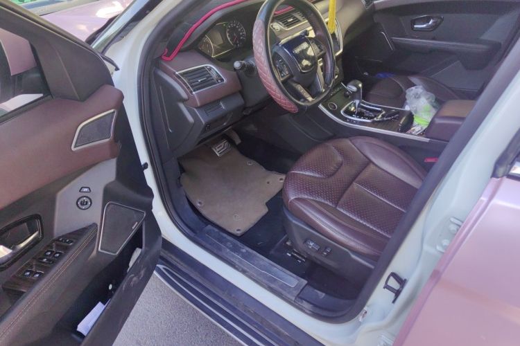 Used Land X7 2016 2.0T Panoramic Prestige Edition Driver Seat