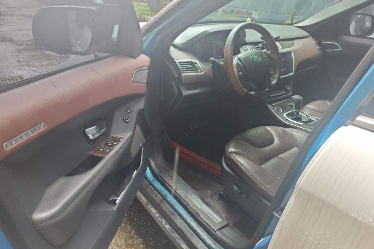 Used Land X7 2016 2.0T Panoramic Prestige Edition Driver Seat