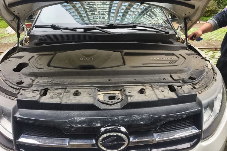 Used Land X7 2016 2.0T Panoramic Prestige Edition Engine Bay