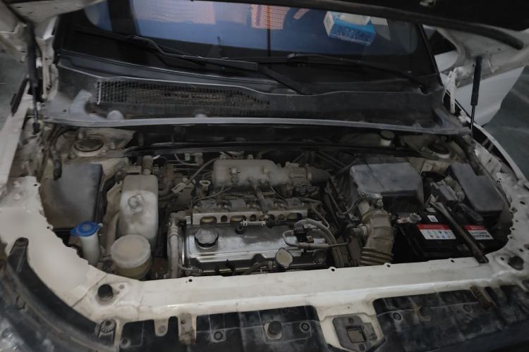 Used Land X7 2016 2.0T Panoramic Prestige Edition Engine Bay