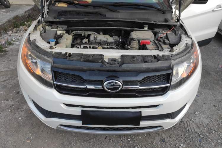 Used Land X7 2016 2.0T Panoramic Deluxe Edition Engine Bay