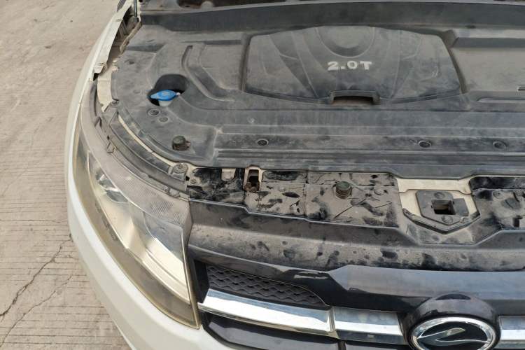 Used Land X7 2016 2.0T Panoramic Prestige Edition Engine Bay Right