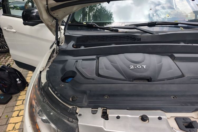 Used Land X7 2016 2.0T Panoramic Prestige Edition Engine Bay Right