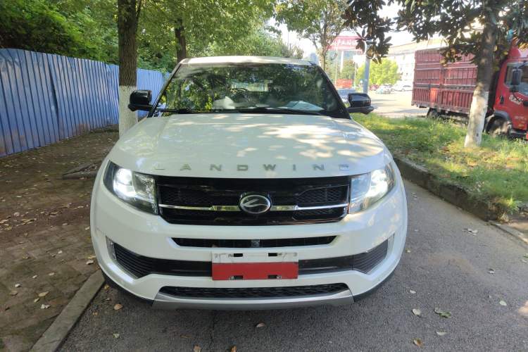 Used Land X7 2016 2.0T Panoramic Prestige Edition Exterior 1