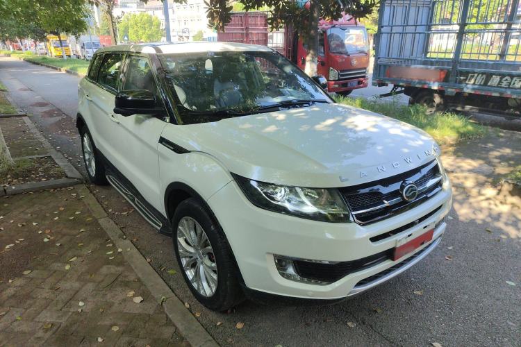 Used Land X7 2016 2.0T Panoramic Prestige Edition Exterior 2